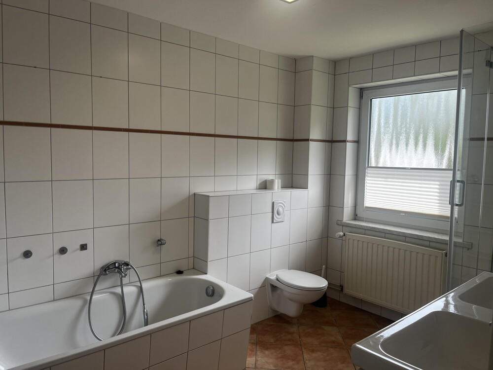 Badezimmer EG